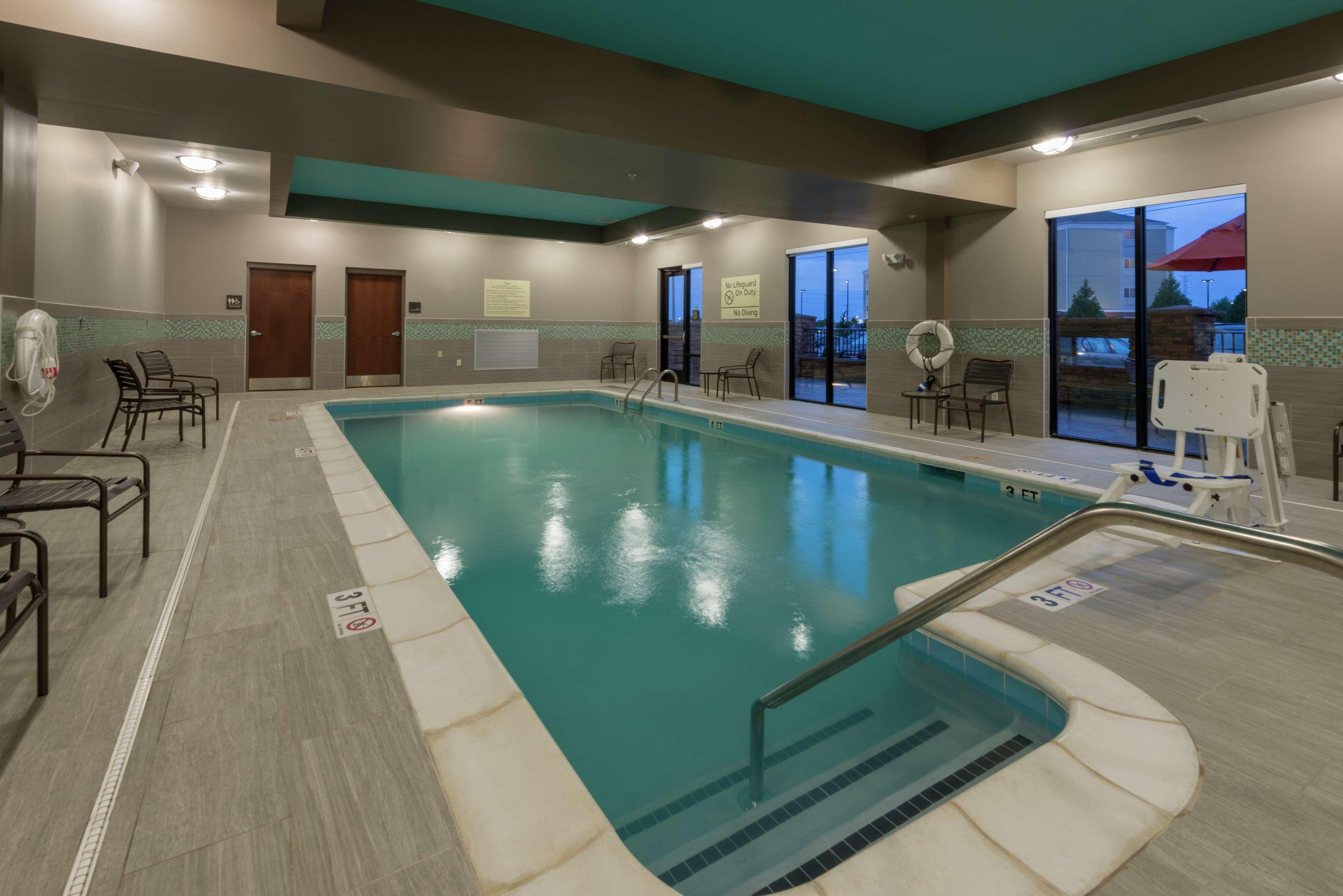 Hampton Inn & Suites קלארקסוויל מראה חיצוני תמונה