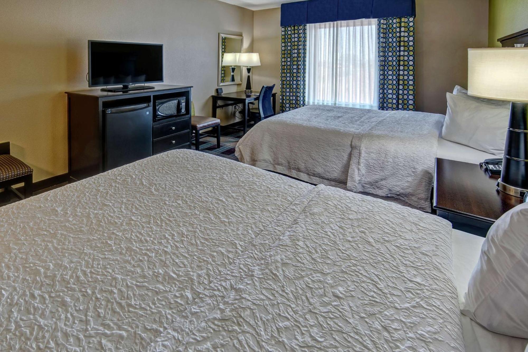 Hampton Inn & Suites קלארקסוויל מראה חיצוני תמונה